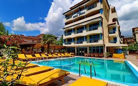 Bora Bora Hotel Sluneční pobřeží Exterior photo