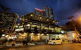 Hotel Uno Chiangmai Čiang Mai Exterior photo