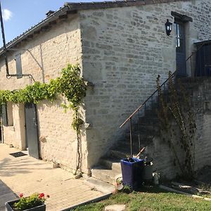 Bed and Breakfast Calme Champetre Les Fosses Exterior photo