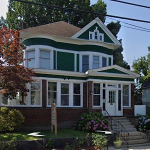 Bed and Breakfast 5 Star Victorian Mansion-Downtown No Locals Erie Exterior photo
