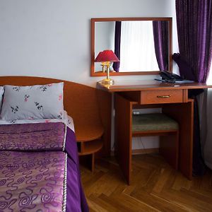 Hetman Hotel Lvov Room photo