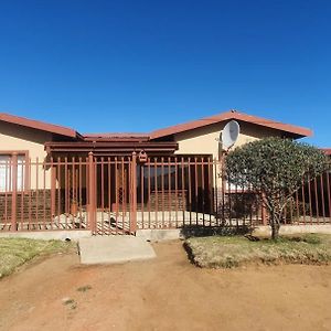 Boichoko Guest House Bloemfontein Exterior photo