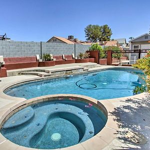 Vila Glendale Oasis With Saltwater Pool And Hot Tub! Phoenix Exterior photo