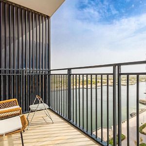 Voyage Waters Edge Studio With Canal Views Abú Dhabí Exterior photo