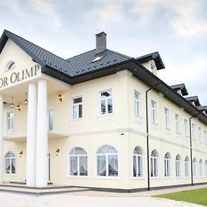Hotel Dwor Olimp Stalowa Wola Exterior photo
