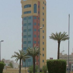 Hotel Le Royal Corniche Kuwait City Exterior photo