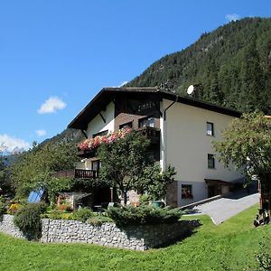Gastehaus Scherl Pettneu am Arlberg Exterior photo