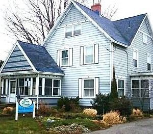 Four Creeks Bed & Breakfast Girard Exterior photo