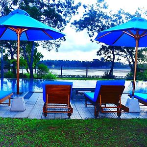 Diya Dahara Lake Resort Tissamaharama Exterior photo