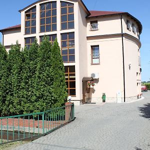 Hotel Oaza Prudnik Exterior photo