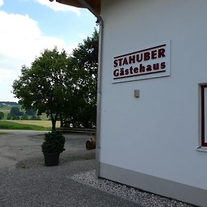 Hotel Gastehaus Stahuber Feldkirchen-Westerham Exterior photo