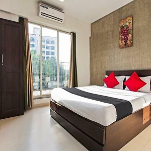 Hotel Iris Suites, Nová Bombaj Exterior photo