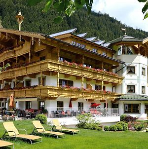 Hotel Ferienhof Oblasser Mayrhofen Exterior photo
