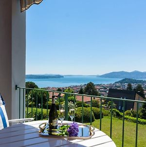 Luxurious Holiday Home In Verbania With Balcony Exterior photo