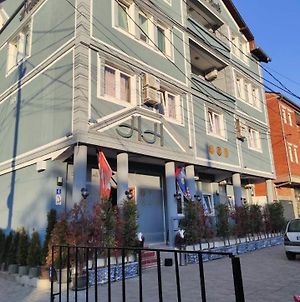 Hotel Heimli Priština Exterior photo