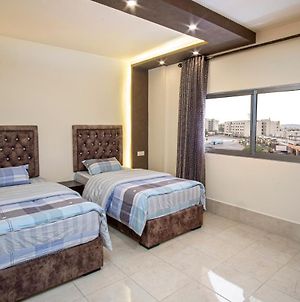 Al Riyati Hotel Apartments Akaba Exterior photo