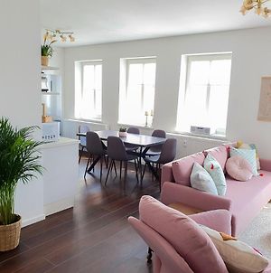 Pb Ferienwohnungen - Fewo 7 - Stilvoll Eingerichtetes Apartment Im Herzen Senftenbergs Exterior photo