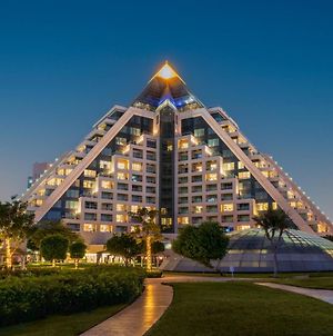 Hotel Raffles Dubaj Exterior photo