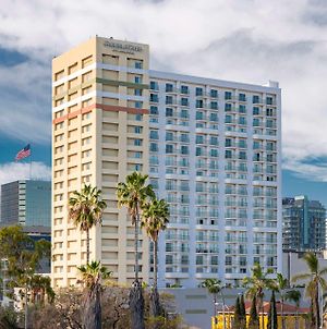 Hotel Doubletree By Hilton San Diego Downtown Exterior photo