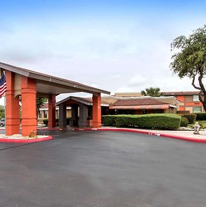 Quality Inn & Suites I-35 Near At&T Center San Antonio Exterior photo