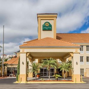 La Quinta Inn & Suites By Wyndham Orlando Universal Area Exterior photo