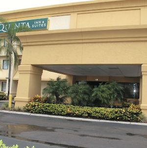 La Quinta Inn & Suites By Wyndham Tampa Brandon West Exterior photo