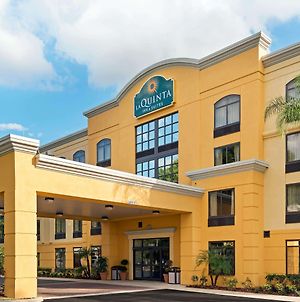 La Quinta Inn & Suites By Wyndham Tampa North I-75 Exterior photo