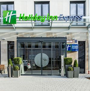 Holiday Inn Express Munich - City East Exterior photo
