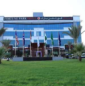 Fortune Park Hotel Dubaj Exterior photo