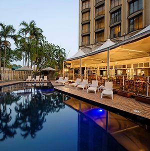 Hotel Doubletree By Hilton Darwin Exterior photo