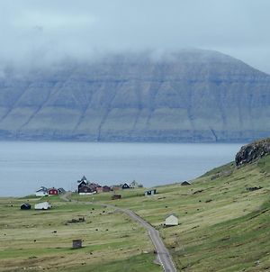 Vila Authentic Faroese House / Unique Location / Nature Hellurnar Exterior photo