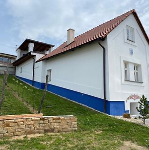 Vila Nad Slováckým sklípkem Tupesy Exterior photo