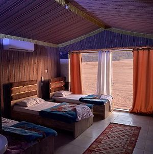 Wadi Rum Camp Stars & Jeep Tour Akaba Exterior photo