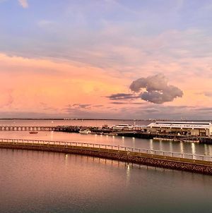 Darwin Waterfront Suites - Tropical Sunrise Exterior photo