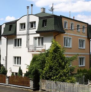 Villa Anastazis - Penzion Eden Karlovy Vary Exterior photo