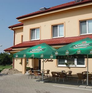 Penzion Jarka Bratislava Exterior photo