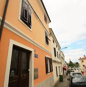 Old Town Rooms And Apartment Poreč Exterior photo