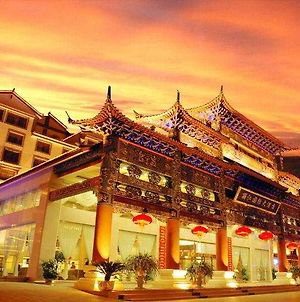 Hotel International Li-ťiang Exterior photo