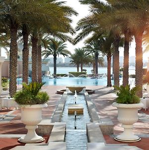 Kempinski Hotel & Residences Palm Jumeirah Dubaj Exterior photo