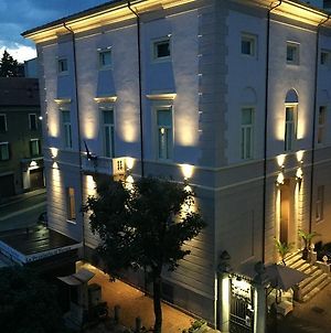 Hotel Europa Varese Exterior photo