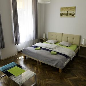 Dream Hostel & Apartments Krakov Exterior photo