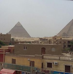 Pyramids View Studios Giza Exterior photo