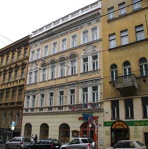 Ea Hotel Tosca Praha Exterior photo