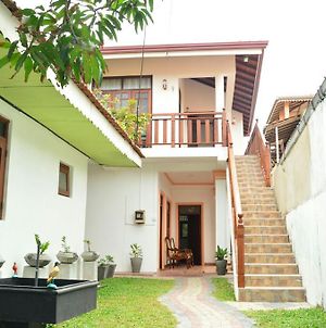 Hotel Tropical Garden Negombo Exterior photo