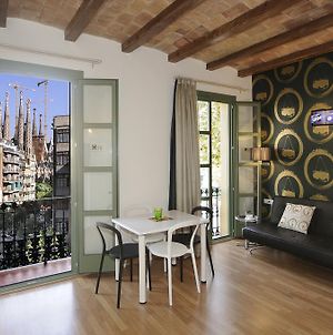 Apartments Hostemplo Suites Barcelona Exterior photo