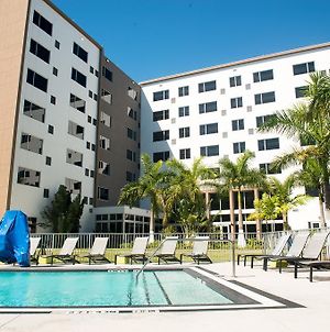 Hotel Element Miami Doral Exterior photo