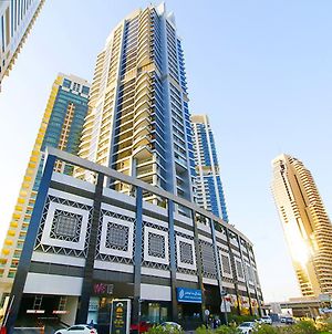 Apartmán Rh- Skyview Tower, Dubai Marina, 1Br With Large Terrace Exterior photo