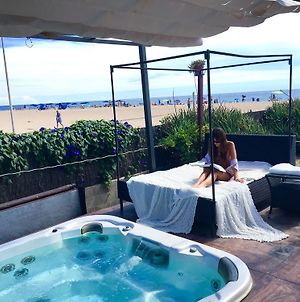 Vila Lux Beach House Barcelona With Pool And Hot Tub, Beach Access Malgrat De Mar Exterior photo