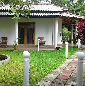 Hotel River Retreat Sigiriya Exterior photo