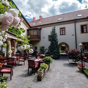 Hotel Octarna Kroměříž Exterior photo